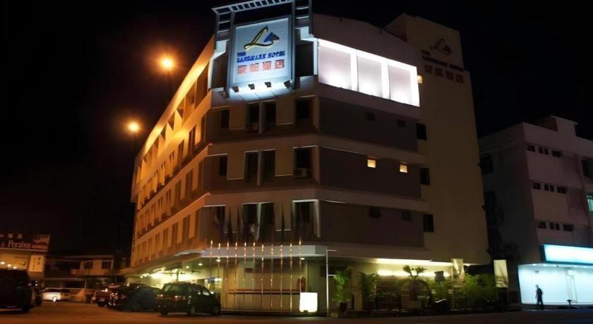 The Landmark Hotel Batu Pahat Exterior foto